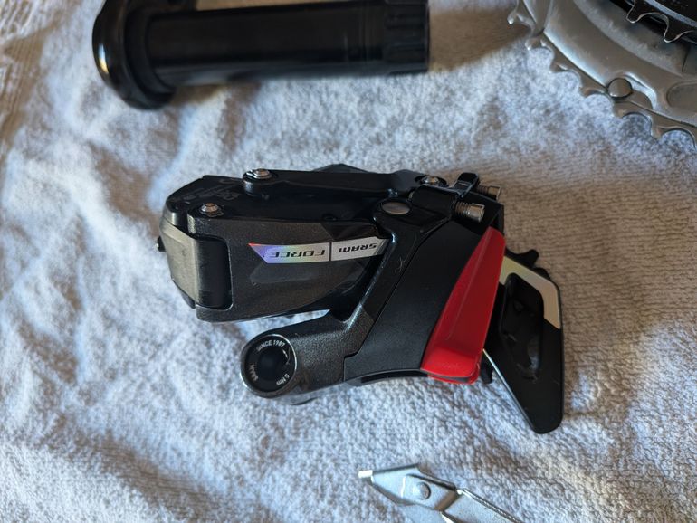 Used Sram Rival AXS 12-speed 2024 bike — image 15 of 20