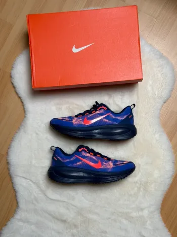 Brugt Nike Vomero 18 bike