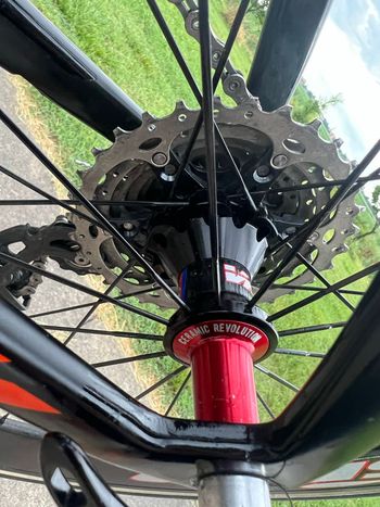 Używany Vision Trimax Ultimate Carbon Tubular Wheelset bike — zdjęcie 2 z 7