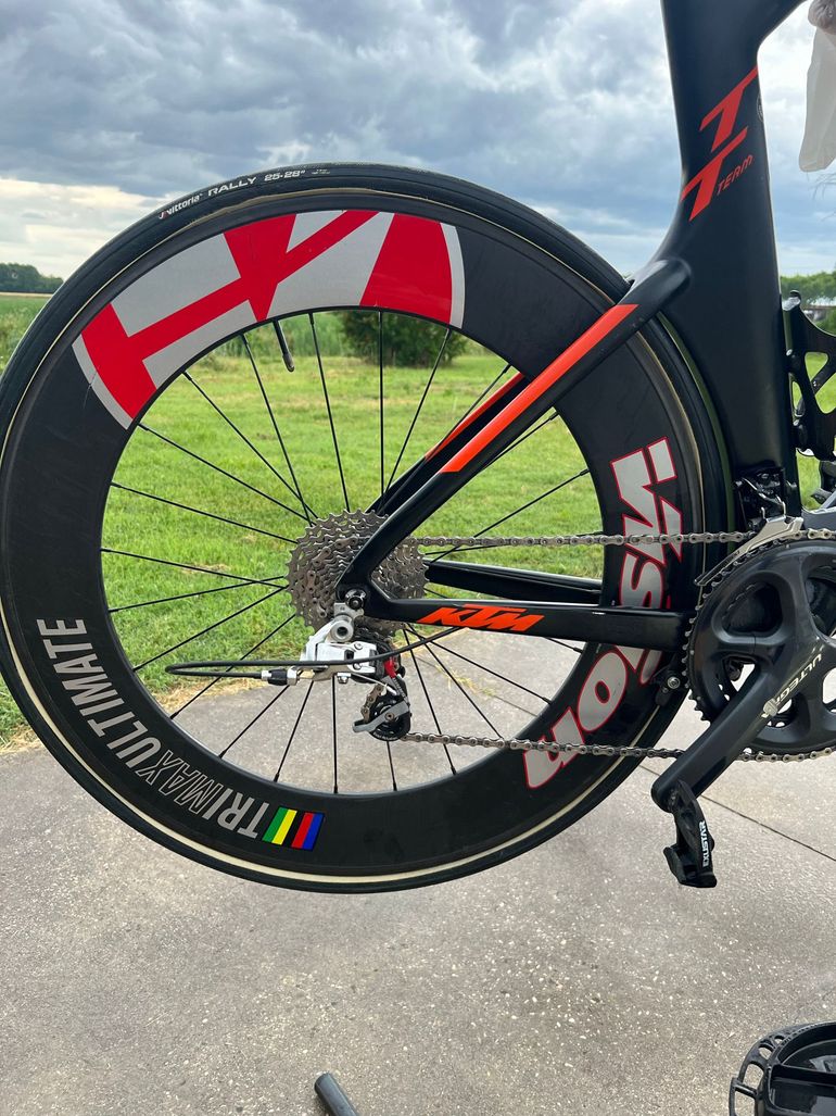 Używany Vision Trimax Ultimate Carbon Tubular Wheelset bike — zdjęcie 6 z 7
