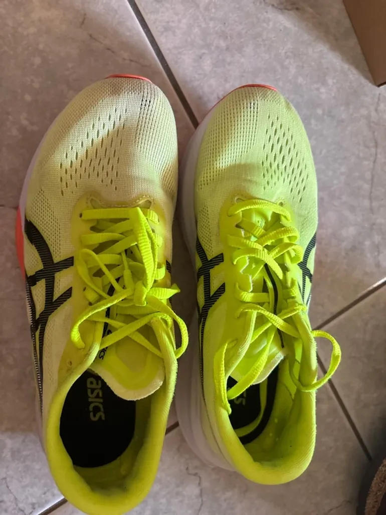Used Asics FF turbo bike — image 2 of 5