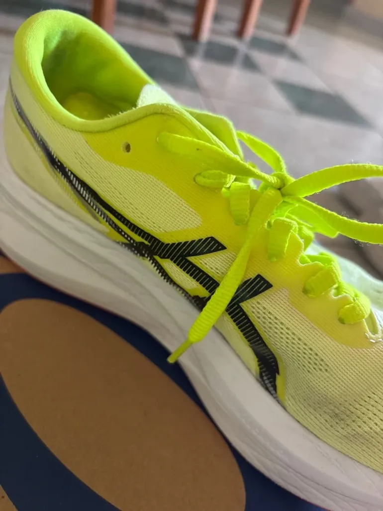 Used Asics FF turbo bike — image 4 of 5