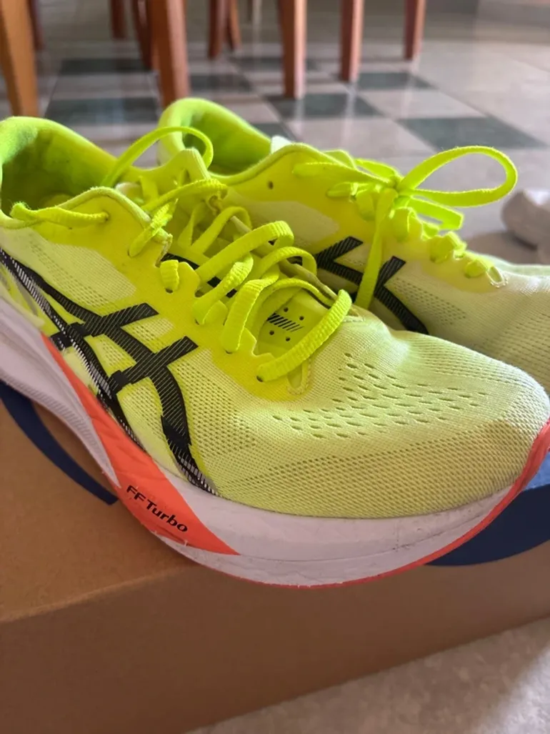 Used Asics FF turbo bike — image 3 of 5