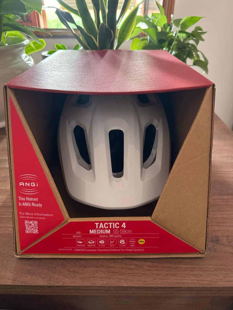 Used Specialized Tactic 4 Helmet 2024 bike — image 1 of 7