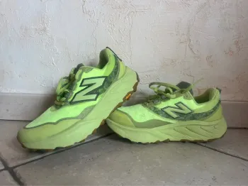 Tweedehands New Balance Hierro V9 bike