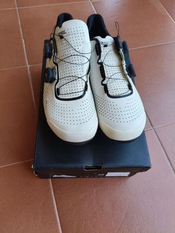 Brugt Trek rsl Road shoe 2025 bike