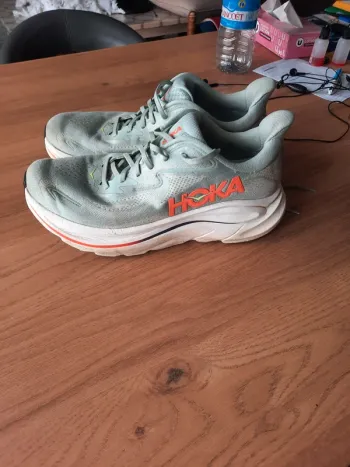Used Hoka Running Shoes bike — image 4 of 4