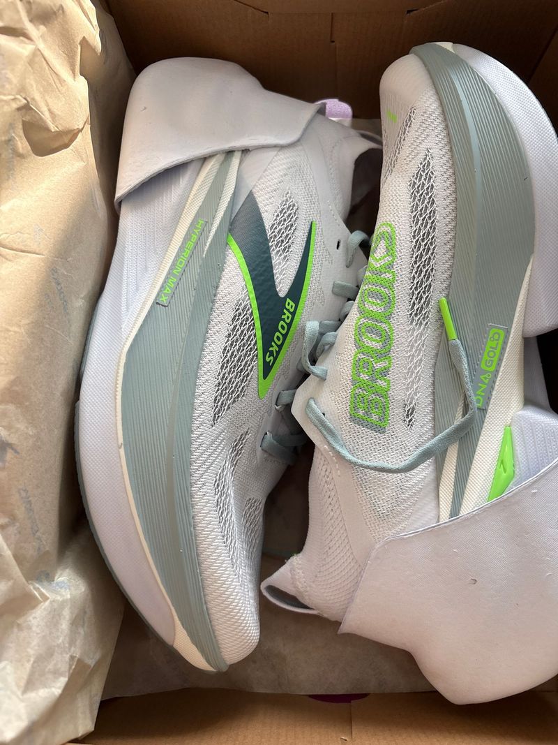 Used Brooks hyperion max3 2026 Running Shoes