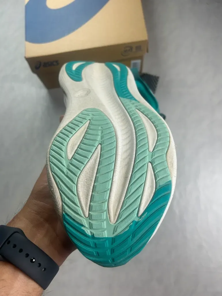 Used Asics Gel Nimbus 27 bike — image 6 of 9