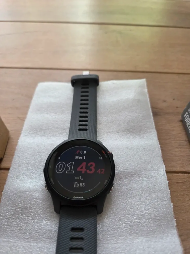 Garmin Forerunner 255 bike d'occasion — image 2 sur 2