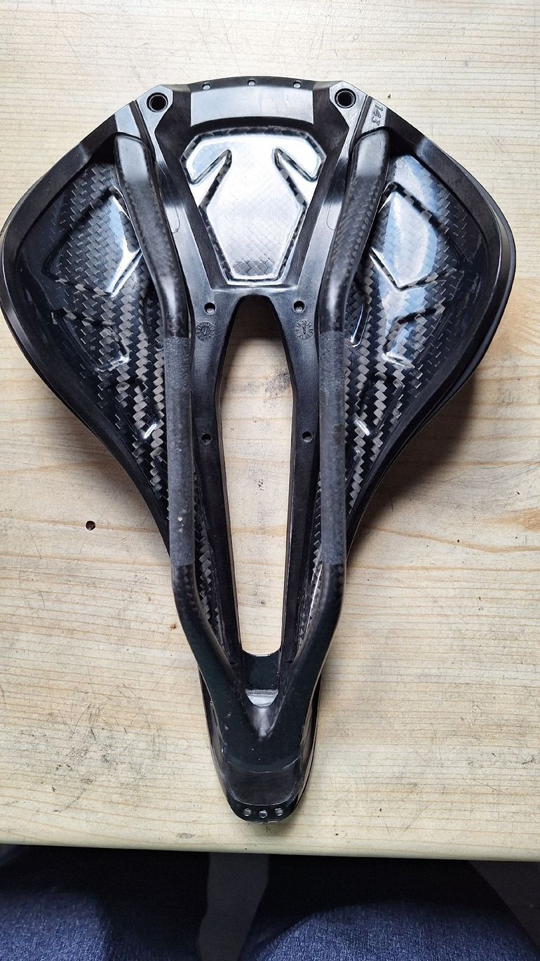 Used Specialized Power Carbon Saddle 2022 bike — image 3 of 3