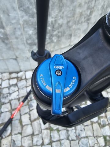 Fox 34 Rhythm Fork 2017 bike d'occasion — image 5 sur 12