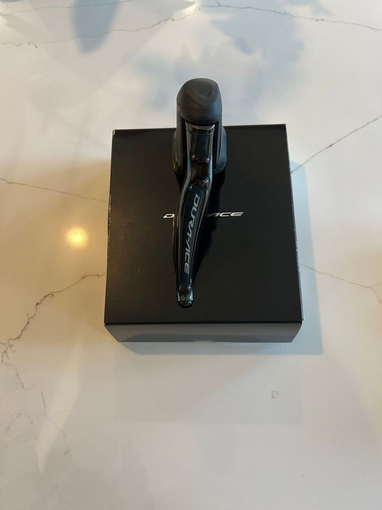 Tweedehands Shimano Durace Di2 11v Right Shifter 2021 bike — afbeelding 2 van 4