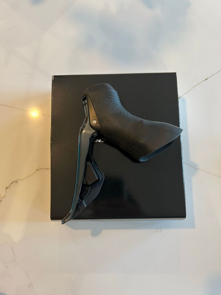 Tweedehands Shimano Durace Di2 11v Right Shifter 2021 bike — afbeelding 3 van 4