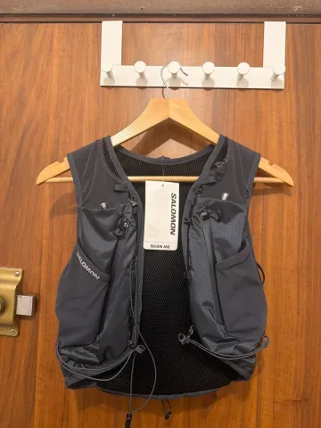Used Salomon ADV Skin Cross Season Running Accessories