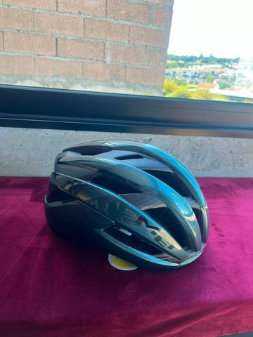 Used MET Trenta 3K Carbon MIPS Helmet Cycling Accessories