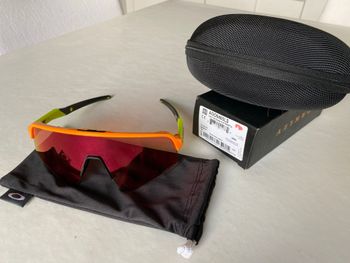 Used Oakley Sutro Lite Trail Torch bike — image 2 of 4