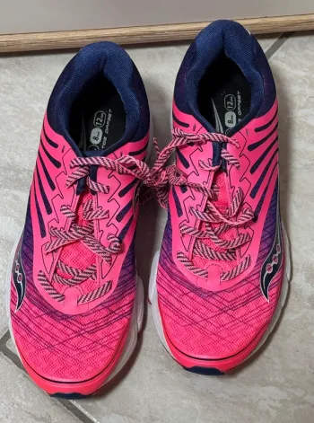 Brugt Saucony Laufschuhe Gr. 40 bike