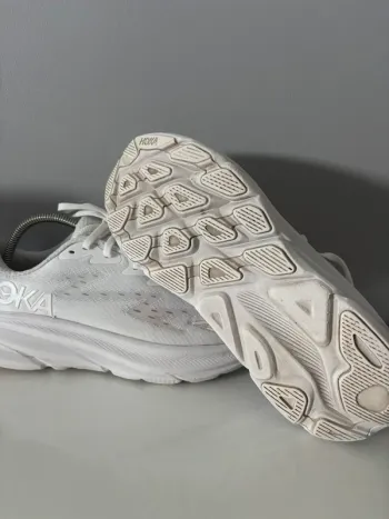Gebrauchtes Hoka Clifton 9 bike — Bild 3 von 7