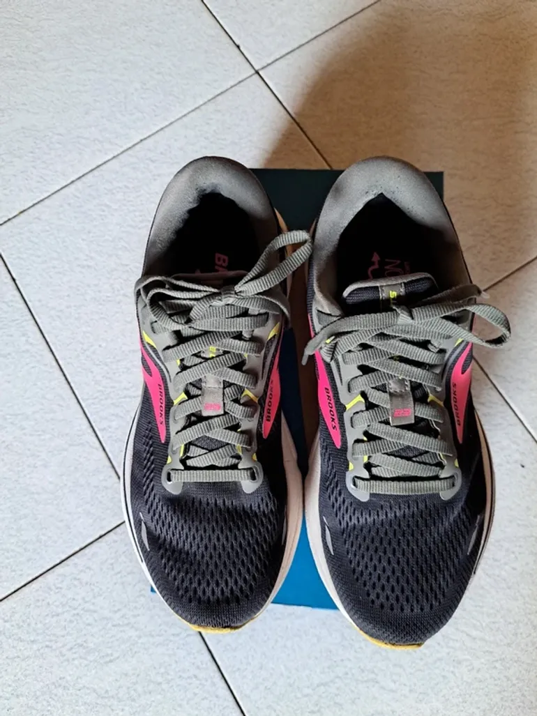 Scarpa Brooks Adrenaline GTS 23 bike d'occasion — image 2 sur 5