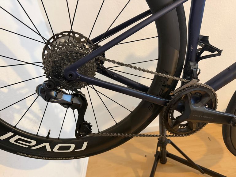 Used Shimano Ultegra Di2 R8100 2024 bike — image 1 of 5