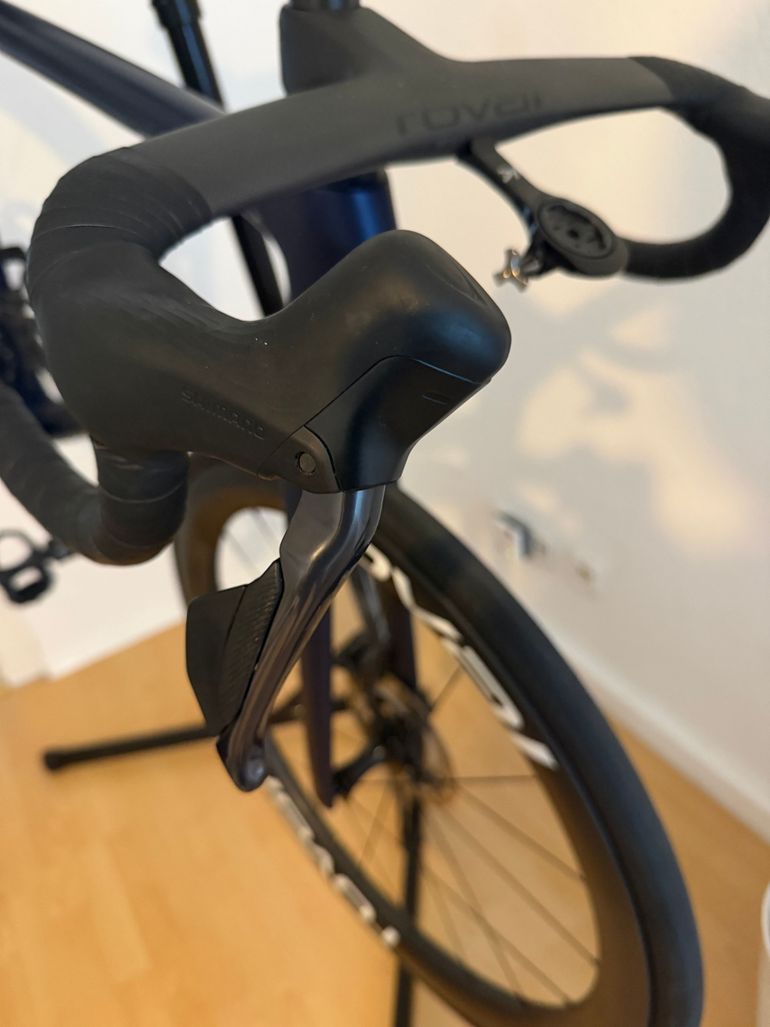 Used Shimano Ultegra Di2 R8100 2024 bike — image 2 of 5