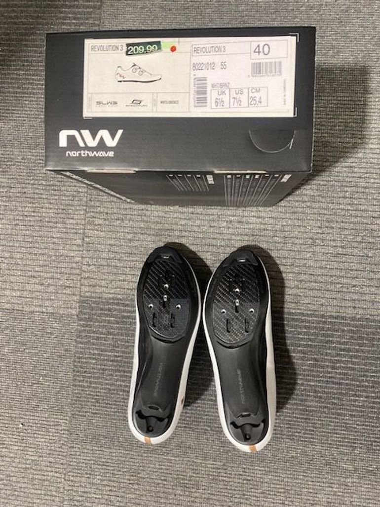 Used Northwave Revolution 3 Road Cycling Shoes 2025 bike — image 3 of 3