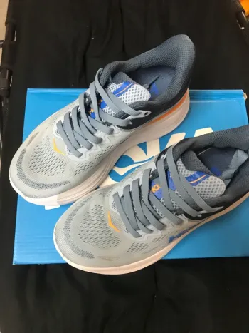Używany Hoka Scarpe 36 2/3 bike — zdjęcie 4 z 9