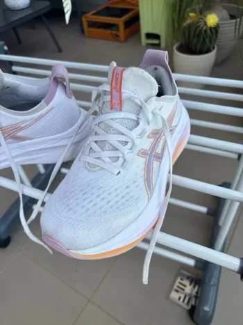 Used Asics Gel Nimbus 27 bike