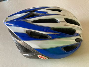 Used Bell Solar Helmet bike — image 4 of 10