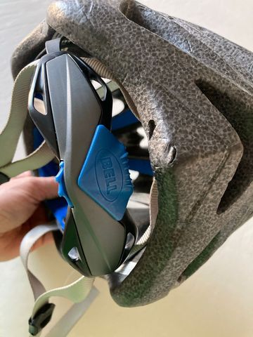 Used Bell Solar Helmet bike — image 9 of 10