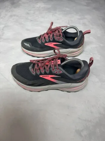 Brooks Gore Tex Shoes bike d'occasion — image 3 sur 5