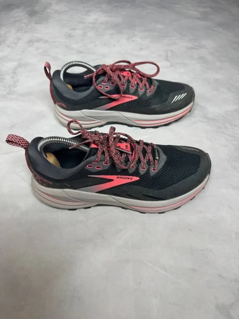 Brooks Gore Tex Shoes bike d'occasion — image 2 sur 5