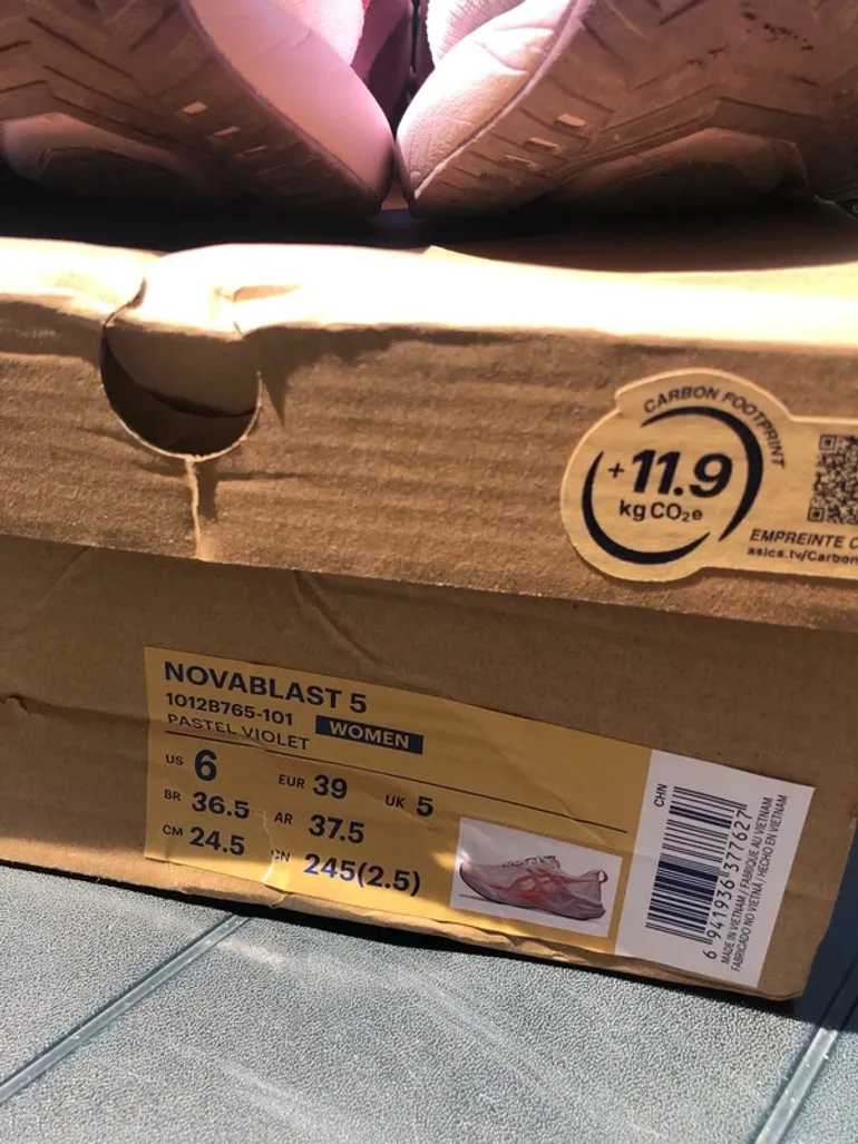 Used Asics Novablast 5 bike — image 4 of 5