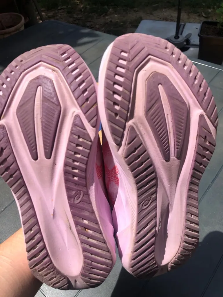 Used Asics Novablast 5 bike — image 5 of 5
