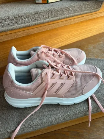 Gebrauchtes Adidas Laufschuhe 40 2/3 bike