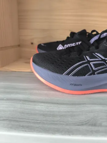 Used Asics gel-cumulus 26 gtx bike — image 10 of 11