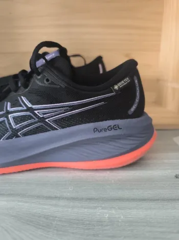 Used Asics gel-cumulus 26 gtx bike — image 9 of 11