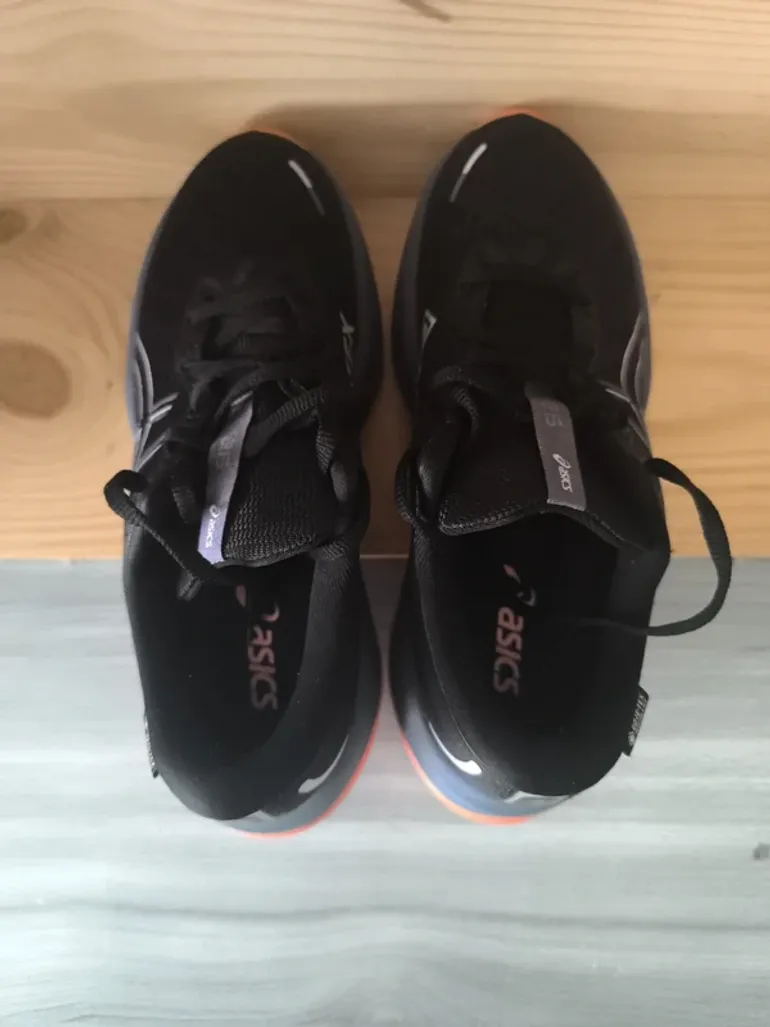 Used Asics gel-cumulus 26 gtx bike — image 6 of 11