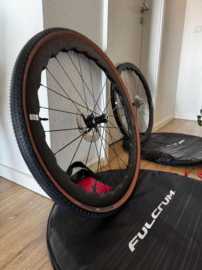 Used Fulcrum Sharq 42 Wheelset 2025 bike — image 2 of 3