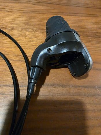 Used Shimano Nexus 8-speed Twist Shifter bike — image 2 of 4