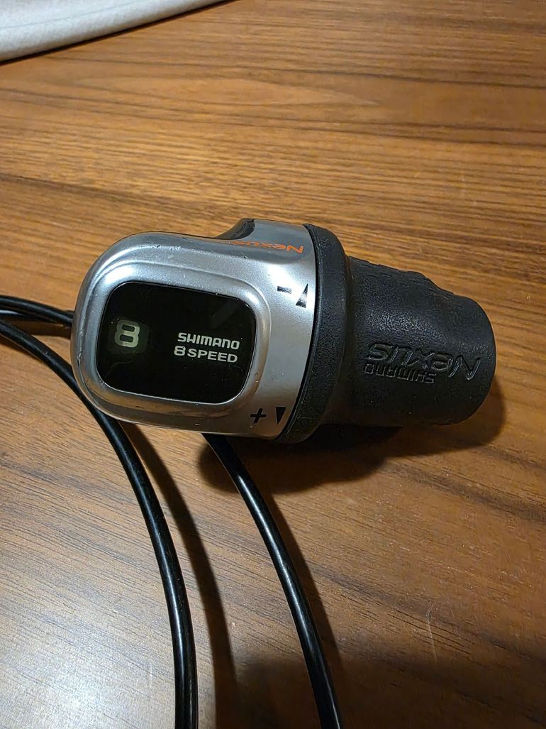 Used Shimano Nexus 8-speed Twist Shifter bike — image 1 of 4