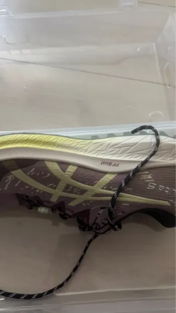 Used Asics Shoes Size 38 bike — image 4 of 5