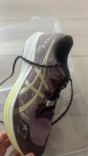 Used Asics Shoes Size 38 bike