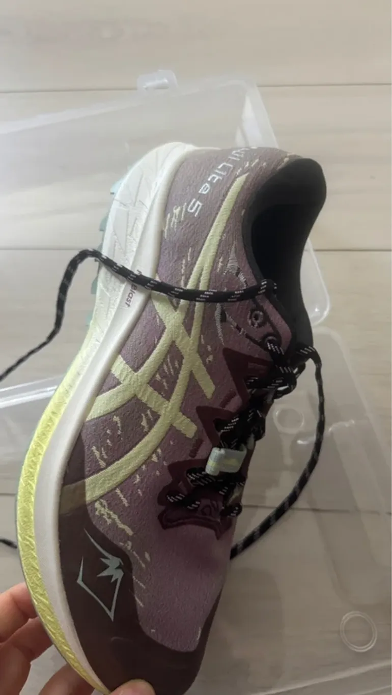 Used Asics Shoes Size 38 bike — image 1 of 5