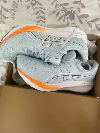 Used Asics shoes bike