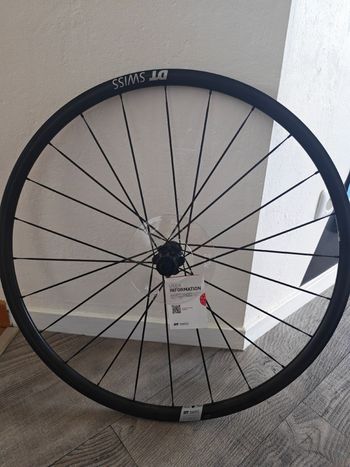 Dt Swiss P 1800 SPLINE Road Wheelset 2024 bike de segunda mano — imagen 5 de 6