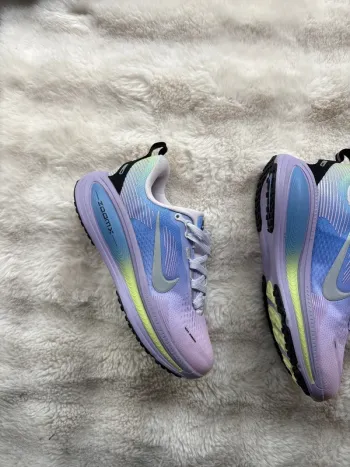 Brugt Nike Vomero 18 bike — billede 2 af 6