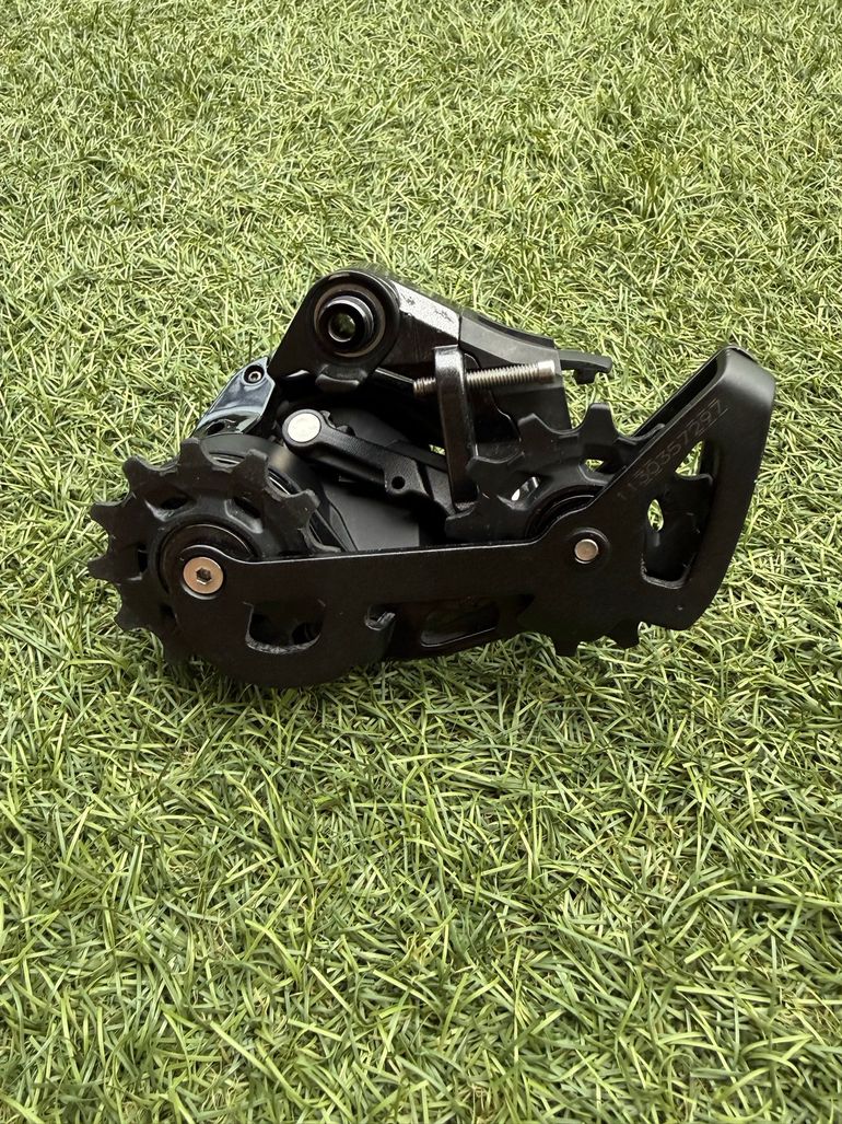 Used Sram Force D2 Etap Axs 12V 2026 bike — image 3 of 10