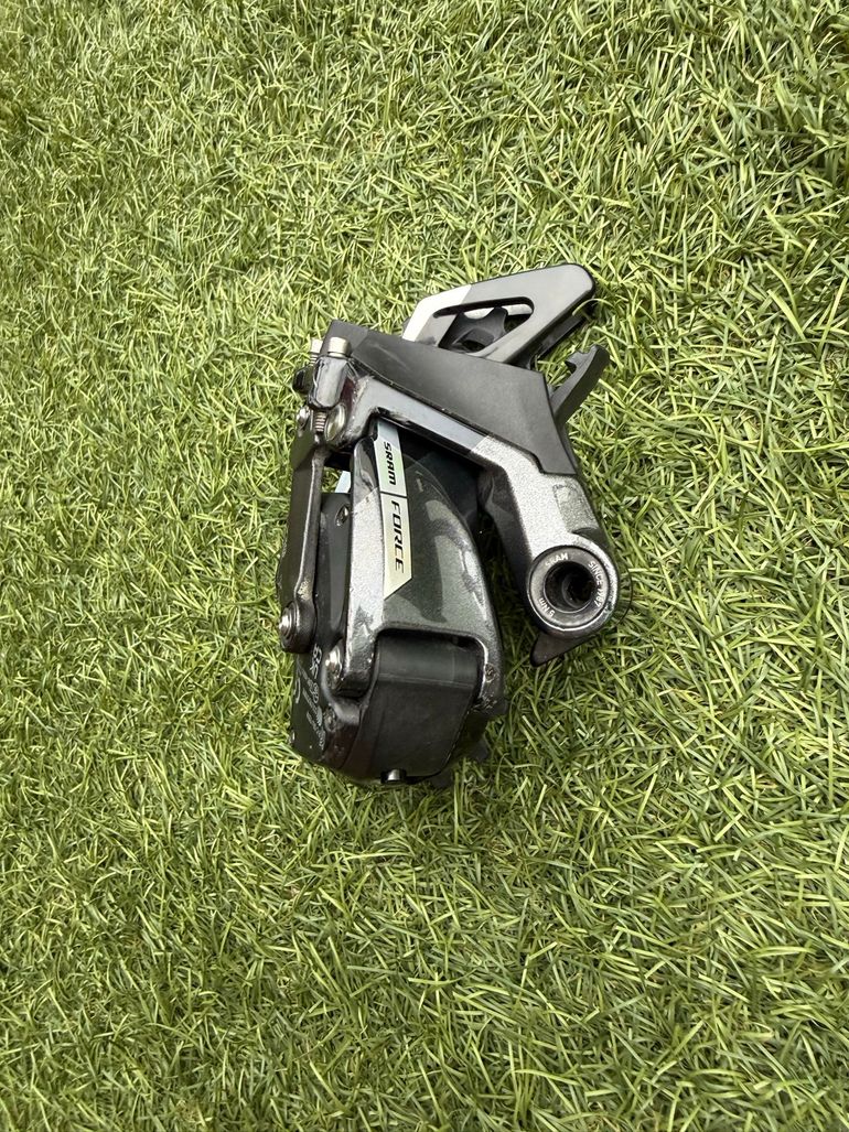 Used Sram Force D2 Etap Axs 12V 2026 bike — image 4 of 10